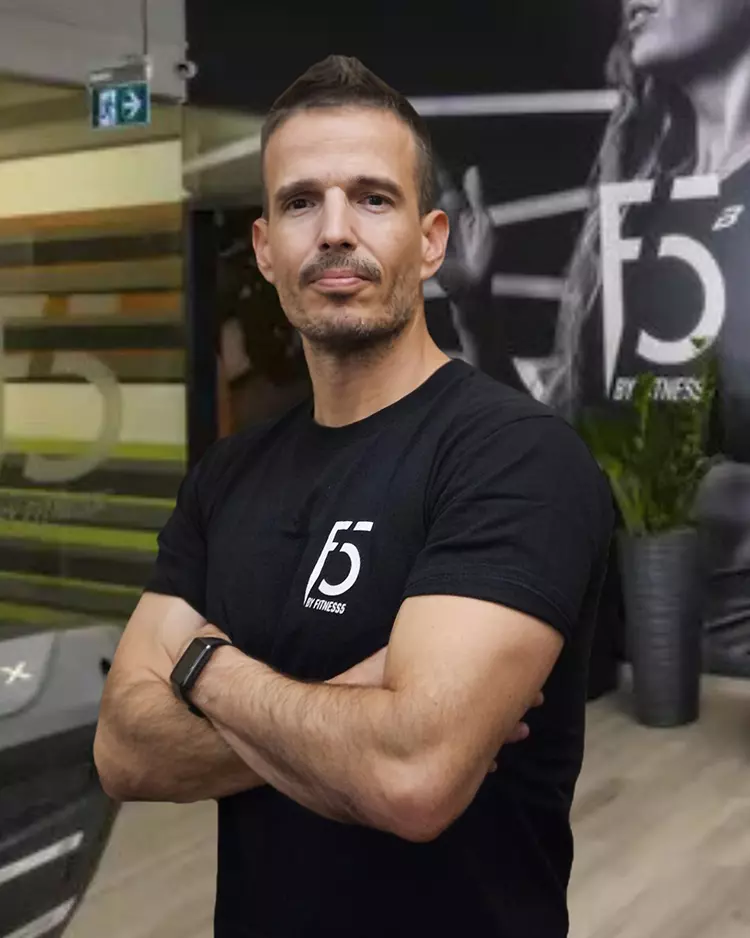 Koszoru-Keszi Máté - személyi edző Budapest - Fitness5 Köki